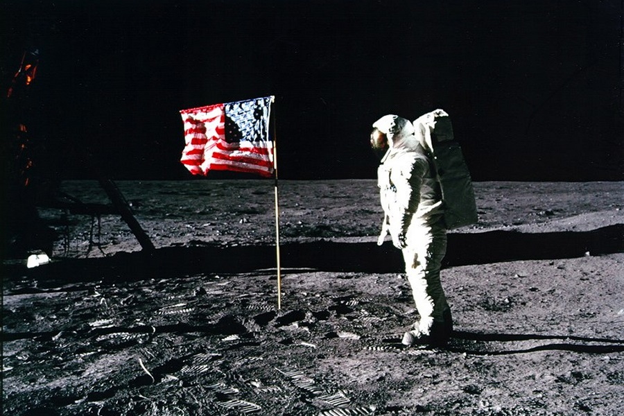 Οι ΗΠΑ με τον «Οδυσσέα» επέστρεψαν στη Σελήνη