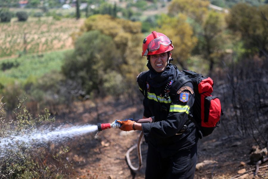 Πυρκαγιές στο Κάτω Σούλι Μαραθώνα και στο Σοφό Ασπροπύργου