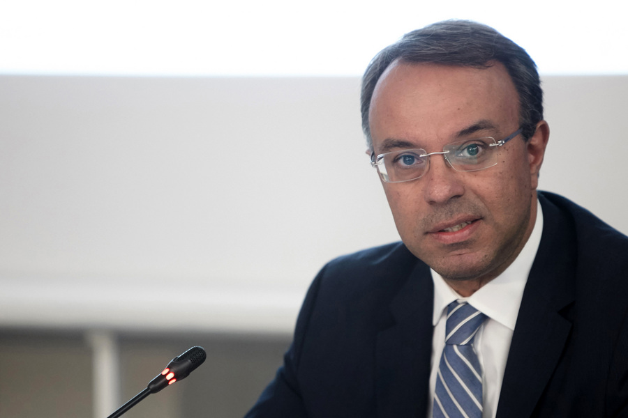 FT: Για βραδυφλεγείς βόμβες στην ελληνική οικονομία προειδοποιεί ο νέος υπουργός Οικονομικών