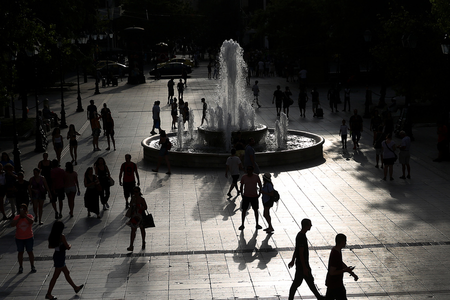 Ποιοι σήκωσαν τα μεγαλύτερα φορολογικά βάρη την περίοδο της κρίσης