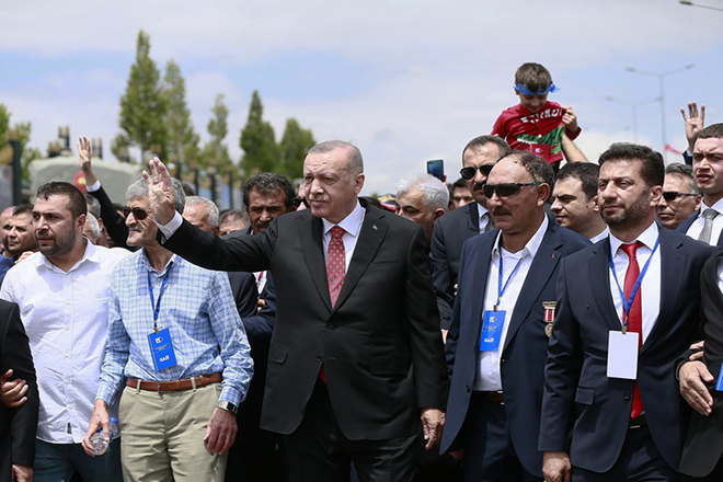 Ερντογάν: Κανείς δεν μπορεί να γονατίσει την Τουρκία – Στόχος η κοινή παραγωγή S-400 με τη Ρωσία
