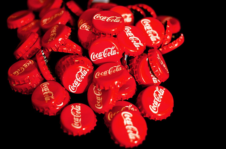 Οι μετοχές της Coca-Cola πάνε από ρεκόρ σε ρεκόρ