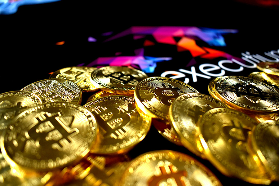 Το μεγάλο σορτάρισμα του Bitcoin συνεχίζεται – Χάνει πάνω από 30% μετά τα υψηλά 18 μηνών