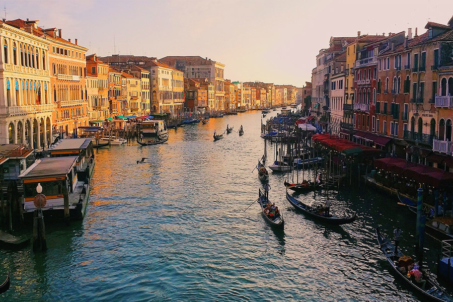 Η Βενετία θεσπίζει σύστημα εισόδου στην πόλη με…ηλεκτρονική κράτηση