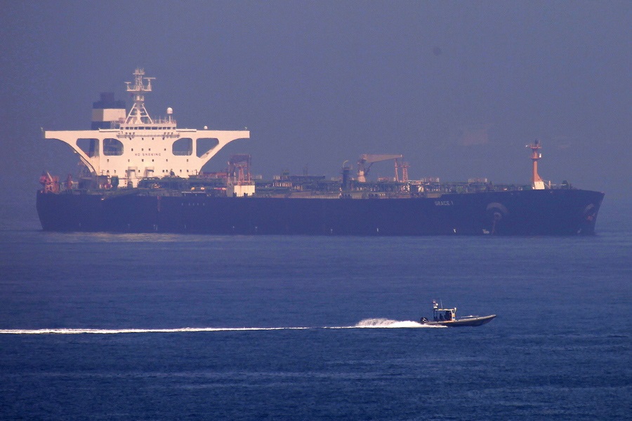Σε εγρήγορση η Αθήνα για το ιρανικό δεξαμενόπλοιο- Γρίφος η πορεία του