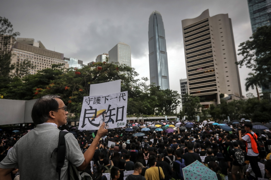 Για πρώτη φορά σε ύφεση το Χονγκ Κονγκ από την οικονομική κρίση του 2008