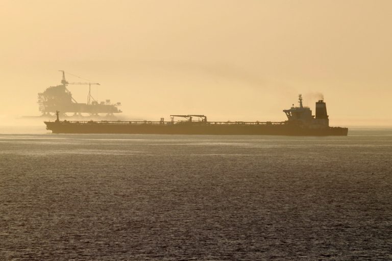 Ανεβαίνει η θερμοκρασία στον Κόλπο: Το Ιράν κατέλαβε και άλλο τάνκερ που κατευθυνόταν στα ΗΑΕ