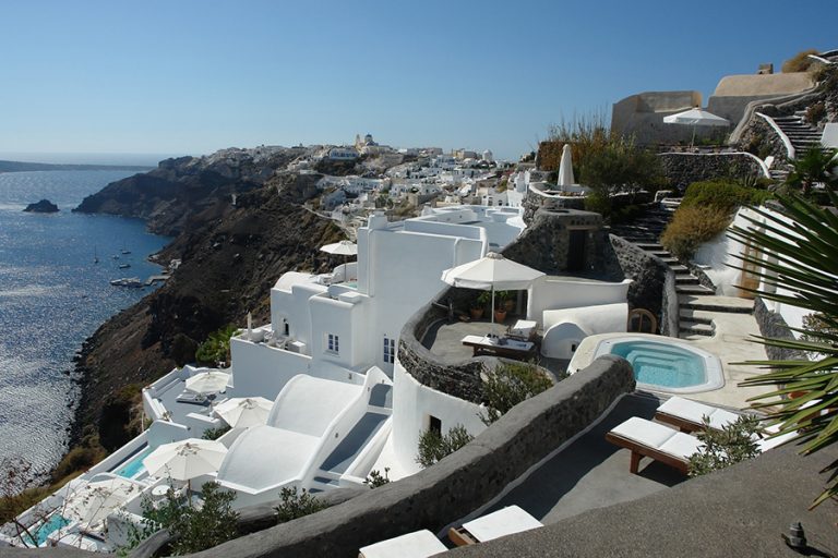 H Βooking.com απαντάει στο Fortune Greece για όσα της χρεώνουν Έλληνες ξενοδόχοι