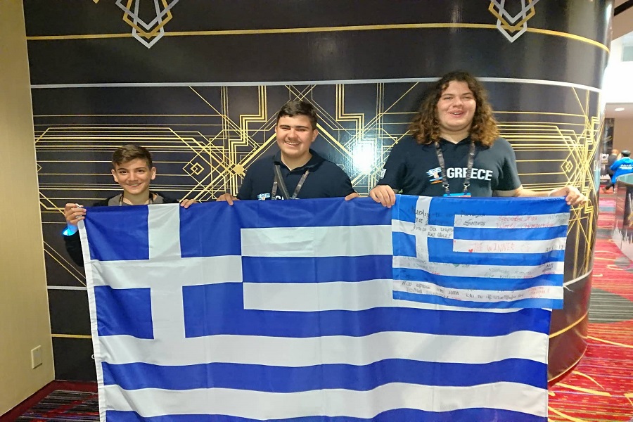 Οι Έλληνες μαθητές που κατέκτησαν την πρωτιά στον Παγκόσμιο Διαγωνισμό της Microsoft Office στη Ν. Υόρκη