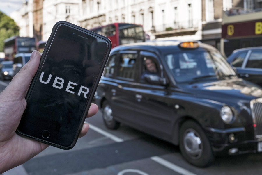 Μόλις δύο μήνες περιθώριο να λειτουργήσει στο Λονδίνο εξασφάλισε η Uber