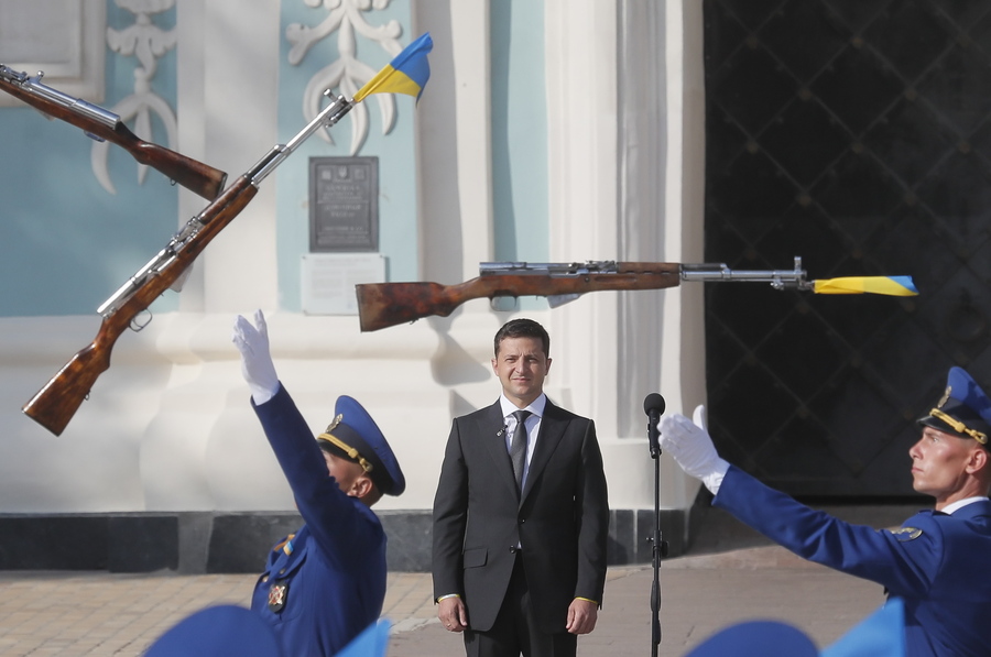 Πώς η Ουκρανία έφτασε να είναι χώρα – πυροδότης αμερικανικών πολιτικών σκανδάλων