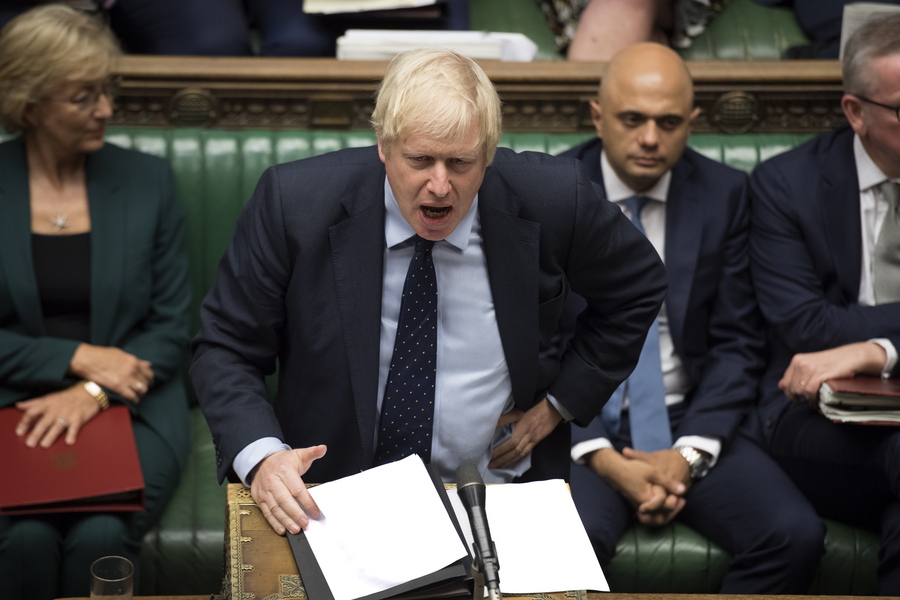 «Έχασε» τη βρετανική βουλή ο Μπόρις Τζόνσον – Έξοδο μόνο με συμφωνία ψήφισαν οι βουλευτές