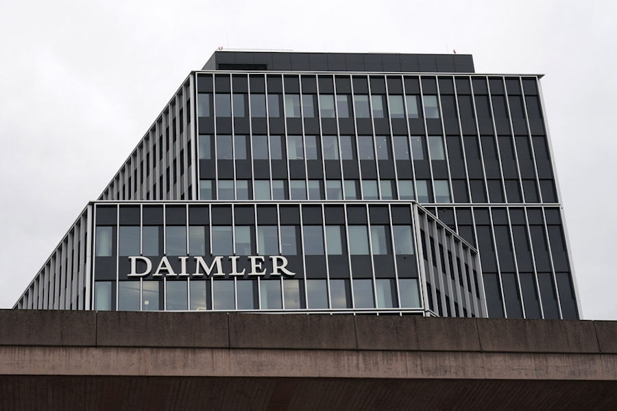 Η Daimler σχεδιάζει μείωση θέσεων εργασίας κατά 15.000