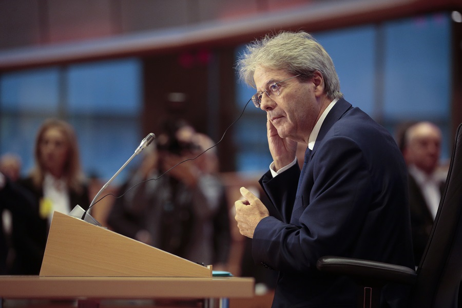 Σύμφωνο Σταθερότητας: Ο Τζεντιλόνι «παίζει» με τις πιθανότητες για την επίτευξη συμφωνίας