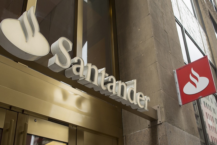 Η Santander επιτρέπει στα «μεγάλα πορτοφόλια» της Ελβετίας τις συναλλαγές σε bitcoin και ether