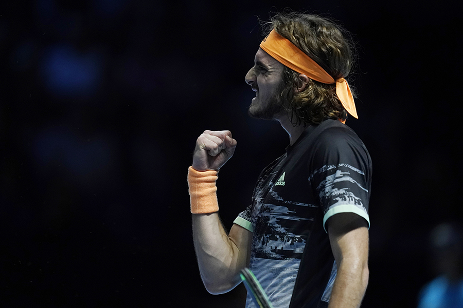 Ασταμάτητος Τσιτσιπάς – Στον τελικό του ATP Finals με τον Ντομινίκ Τιμ. Κέρδισε τον «βασιλιά» Φέντερερ (Φωτογραφίες και Βίντεο)