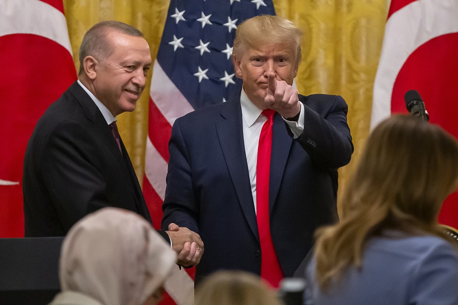 Ερντογάν και Τραμπ συζήτησαν τις εξελίξεις σε Λιβύη και Συρία
