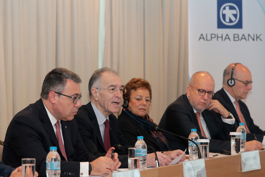 Alpha Bank: Tιτλοποίηση- σταθμός και νέα δομή διοίκησης στην τράπεζα