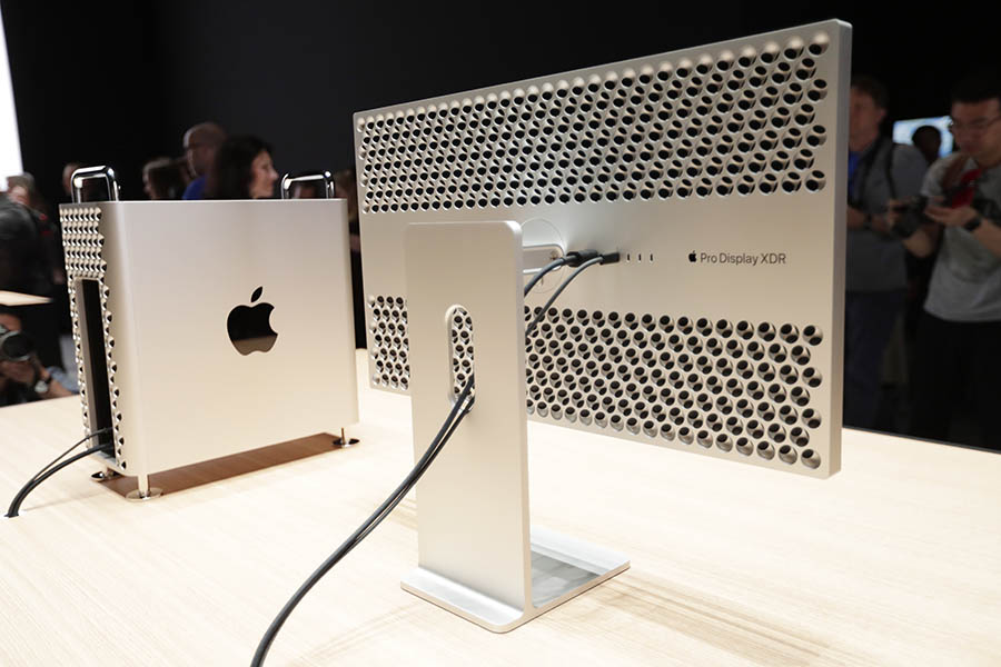 Πολλά τα νέα από την Apple: Η αγορά startup, το Mac Pro των 52.000 δολαρίων και το… ειδικό πανί οθόνης