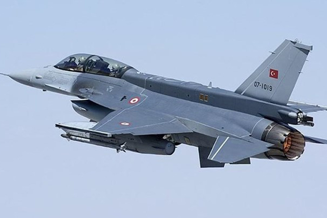 Μέσα σε 24 λεπτά, τουρκικά F-16 πέταξαν 12 φορές πάνω από τα ελληνικά νησιά