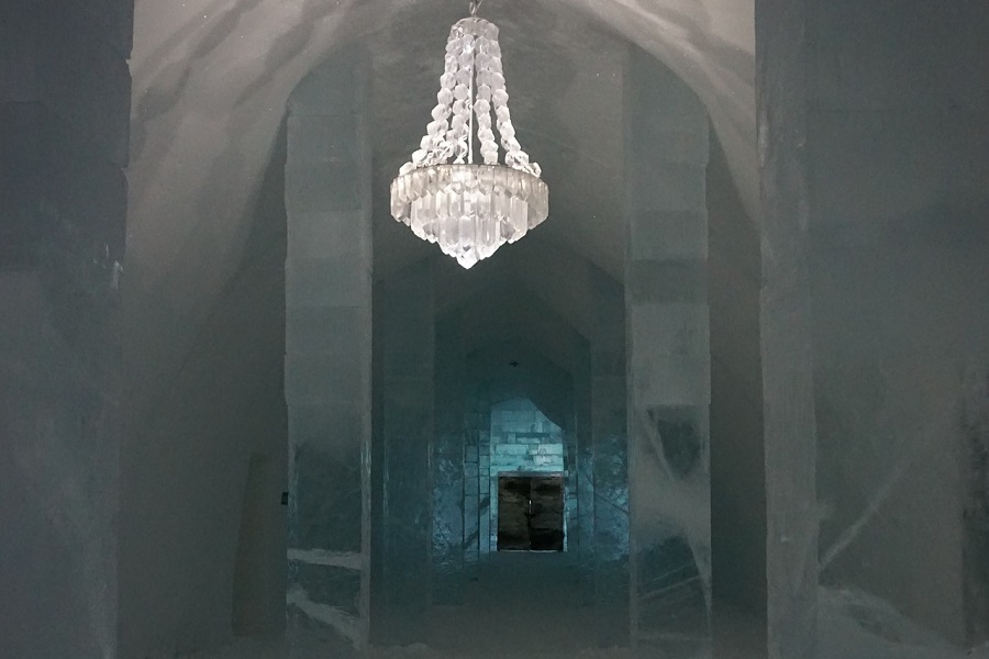 Ξενοδοχείο από πάγο στη Σουηδία (Βίντεο)