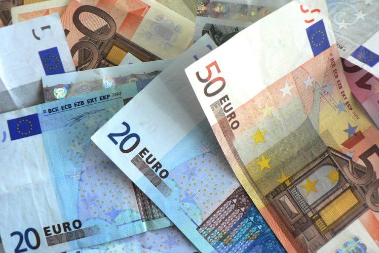 Δώρο Πάσχα: Τέσσερις μέρες ακόμα προθεσμία για την πληρωμή