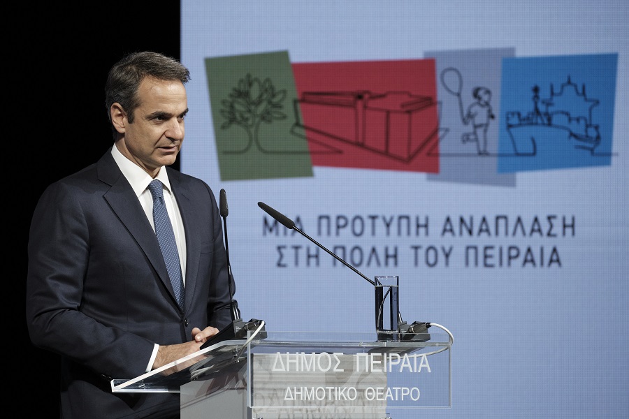 Μητσοτάκης: Η ανάπλαση του Αγ. Διονυσίου πρώτο βήμα για την αναμόρφωση του Πειραιά