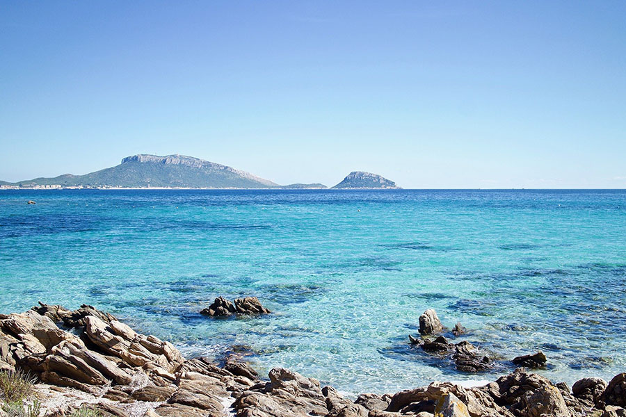 Οι πέντε «μπλε ζώνες» του πλανήτη – Τα μέρη όπου οι άνθρωποι ζουν καλύτερα περιλαμβάνουν και ένα ελληνικό νησί
