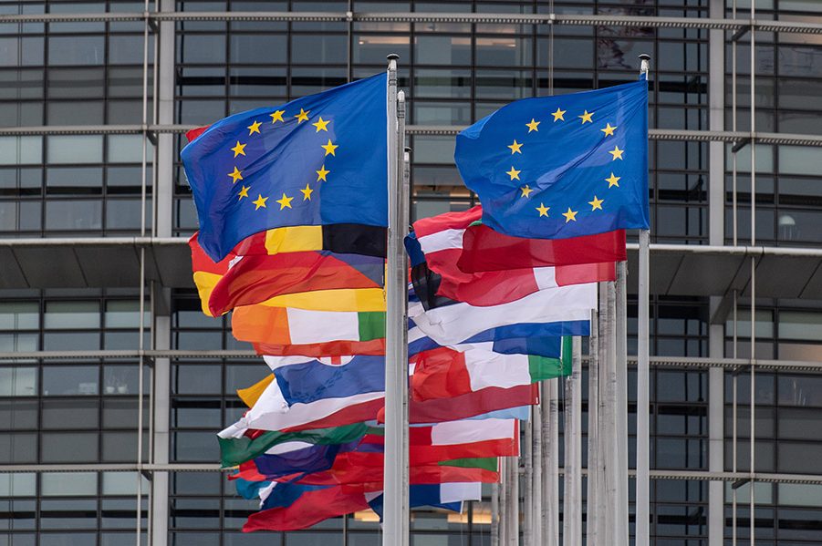 Η ΕΕ ανακοίνωσε την εκταμίευση 232 εκατ. ευρώ προκειμένου να καταπολεμήσει τον κορωνοϊό