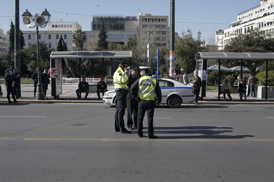 Ποιοι δρόμοι της Αθήνας κλείνουν για την επίσκεψη του Πάπα Φραγκίσκου