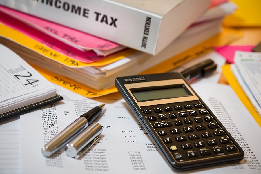 ΑΑΔΕ: 13 ερωταπαντήσεις για την ένταξη των φορολογούμενων στην νέα πάγια ρύθμιση των 24-48 δόσεων