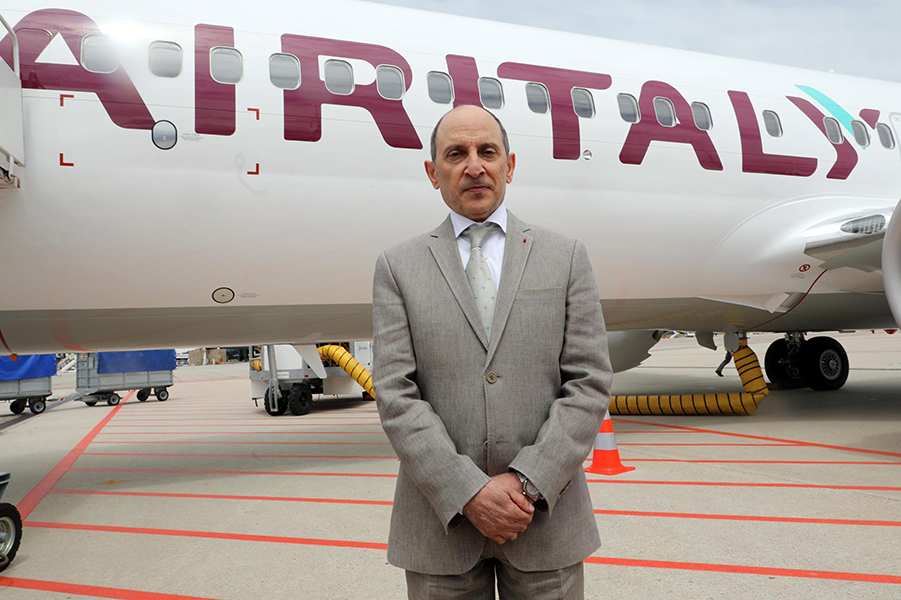 Συνεχίζει να πετάει αλλά σύντομα θα ξεμείνει από ρευστότητα η Qatar Airways