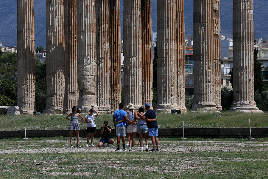 Επικεφαλής TUI για Ελλάδα: Μεταξύ των χωρών που έχουν καλές πιθανότητες να ανοίξουν σύντομα τουριστικά