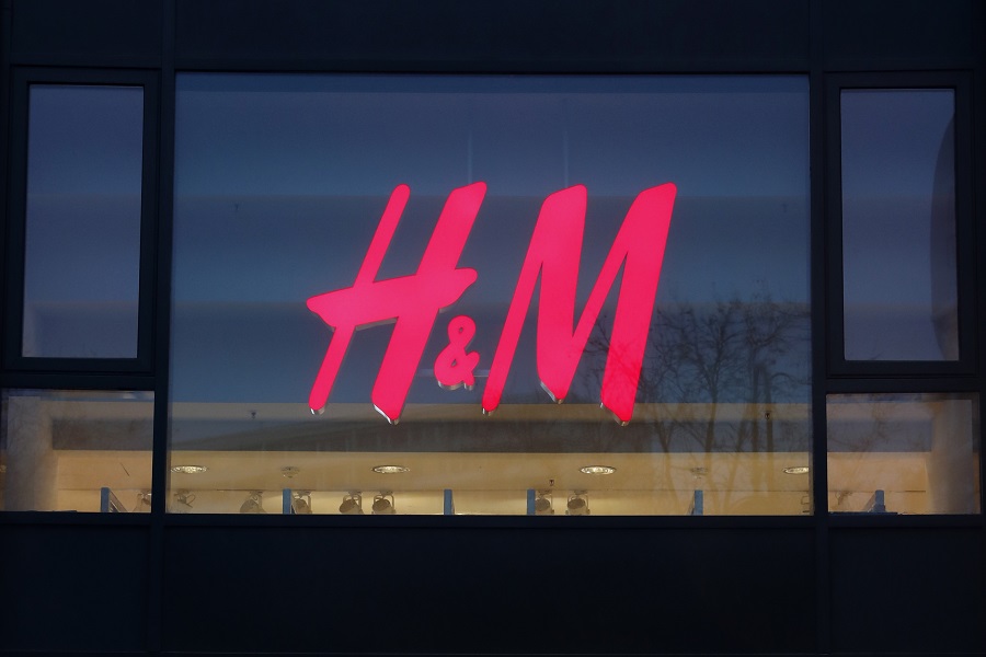 Η H&M εφοδιάζει με προστατευτικό εξοπλισμό γιατρούς και νοσηλευτικό προσωπικό