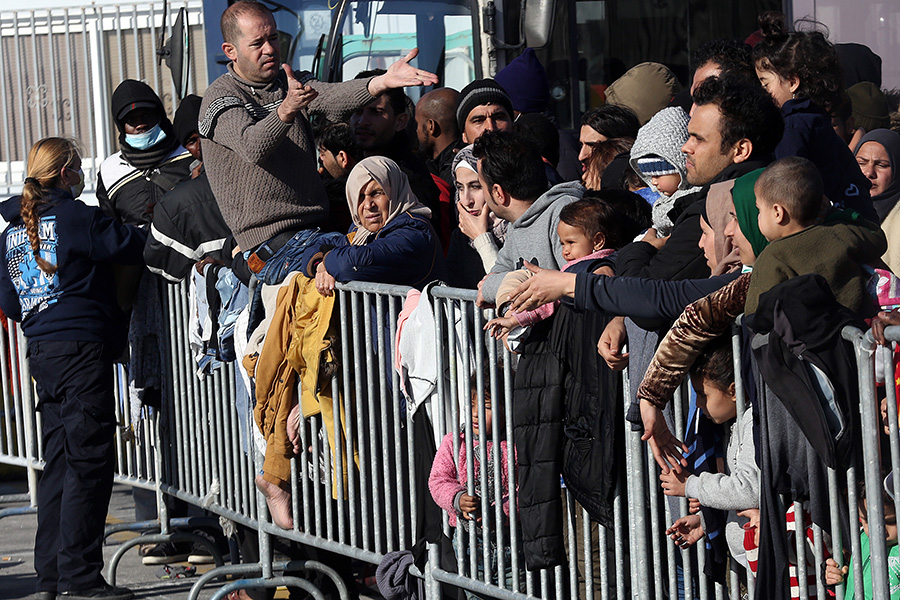 Η Γερμανία σχεδιάζει να πάρει 1.500 μετανάστες από τα ελληνικά νησιά