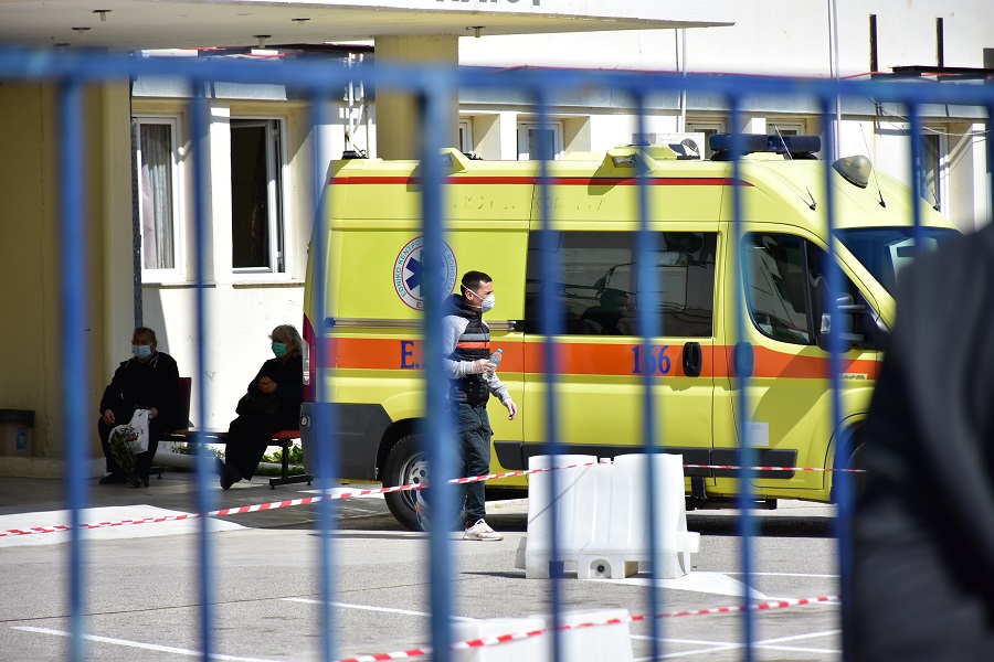 Στους 296 οι θάνατοι από κορωνοϊό στην Ελλάδα- Κατέληξε 56χρονη στην Αλεξανδρούπολη