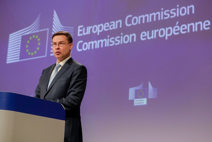 Δήλωση Ντομπρόφσκις που θα συζητηθεί: Η Ευρώπη μπορεί να «ρίξει» 1,5 τρισ. ευρώ για να ανασυγκροτηθεί