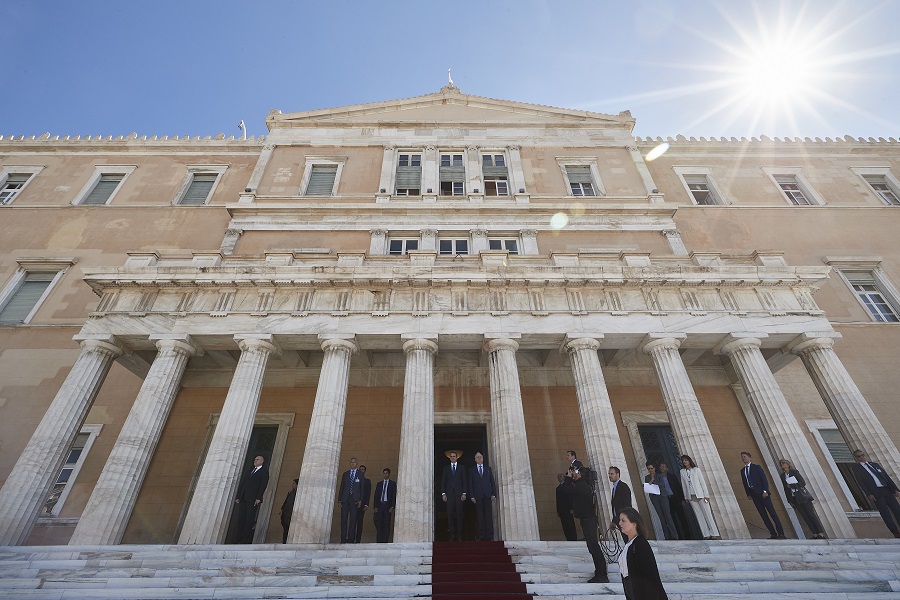 Ποιος ωφελείται από το σκληρό ροκ; 