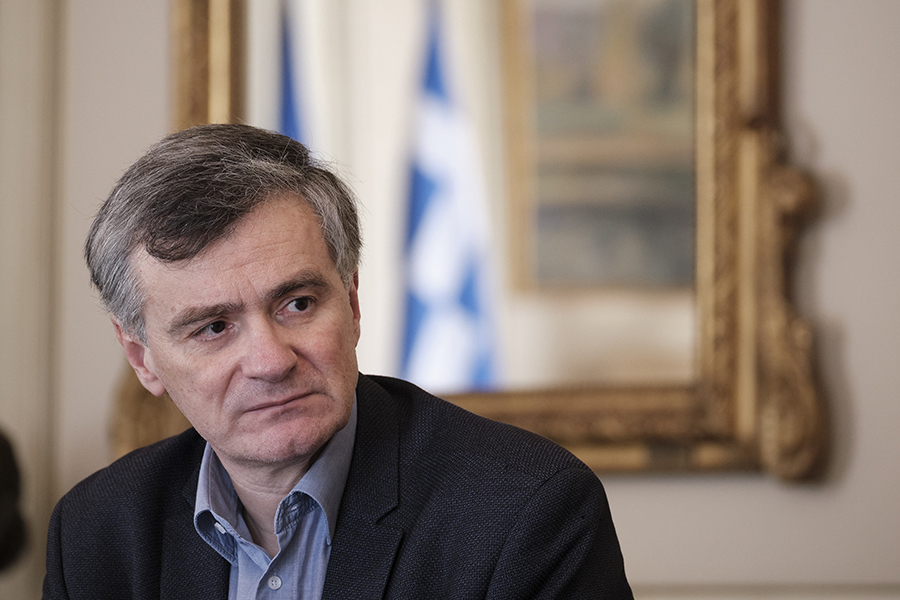 Le Figaro: Ο Σωτήρης Τσιόδρας σώζει τους Έλληνες