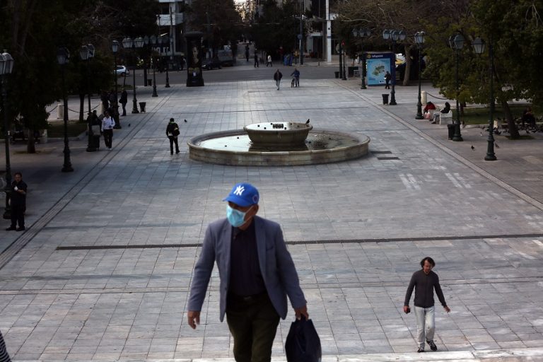 Κορωνοϊός: 320 νέα κρούσματα, 322 διασωληνωμένοι και 19 θάνατοι