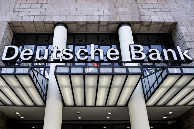 Ξεπέρασε τις προσδοκίες στην κερδοφορία η Deutsche Bank κατά το γ’ τρίμηνο