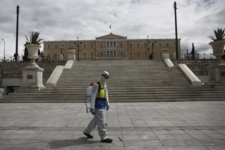 New York Times: «Ευχάριστη έκπληξη» η Ελλάδα στην πανδημία