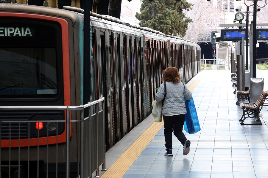 Κυκλοφοριακές ρυθμίσεις στη γραμμή 1 του Μετρό λόγω πυρκαγιάς