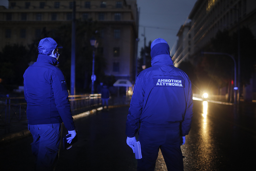 Αγγίζουν τις 4.500 οι παραβάσεις του περιορισμού μετακινήσεων