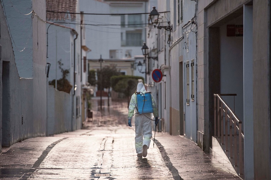 Covid-19: Η Ισπανία αναστέλλει τις εξώσεις – Νέο ρεκόρ με 849 θανάτους σε 24 ώρες