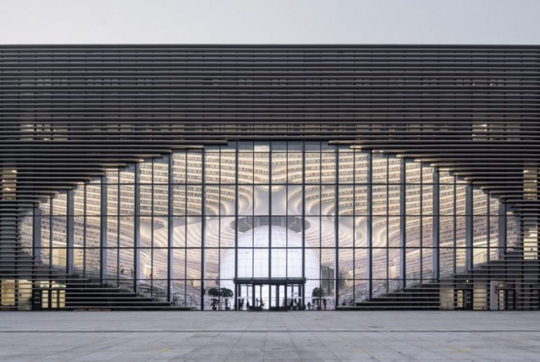 Η βιβλιοθήκη Tianjin Binhai στην Κίνα που κόβει την ανάσα (Φωτογραφίες)
