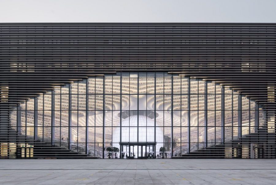 Η βιβλιοθήκη Tianjin Binhai στην Κίνα που κόβει την ανάσα (Φωτογραφίες)