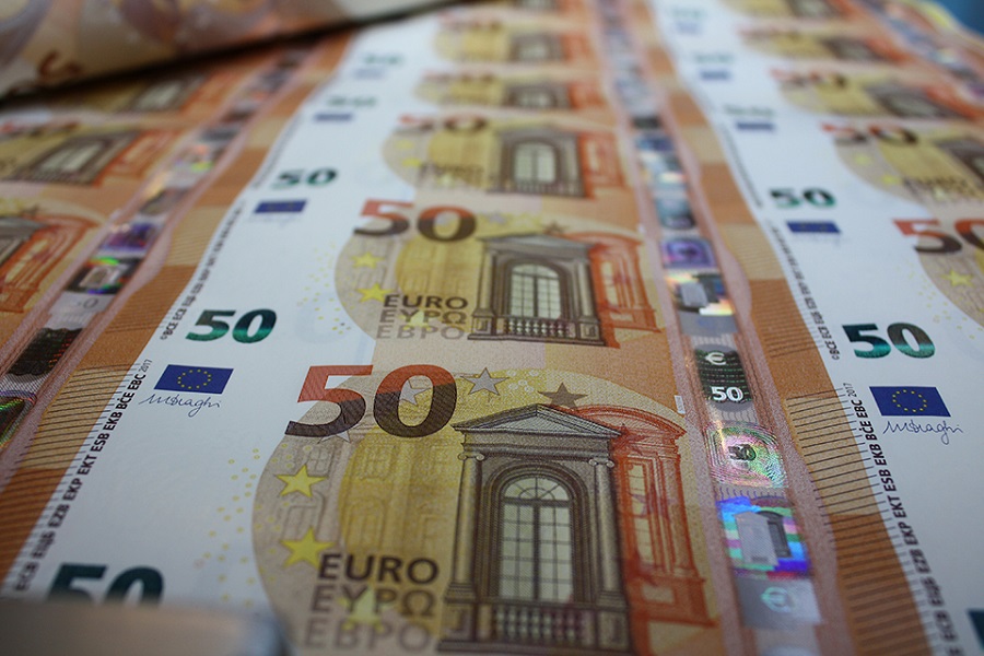 Μείωση των καταθέσεων κατά 2,2 δισ. ευρώ, σύμφωνα με την Τράπεζα της Ελλάδος