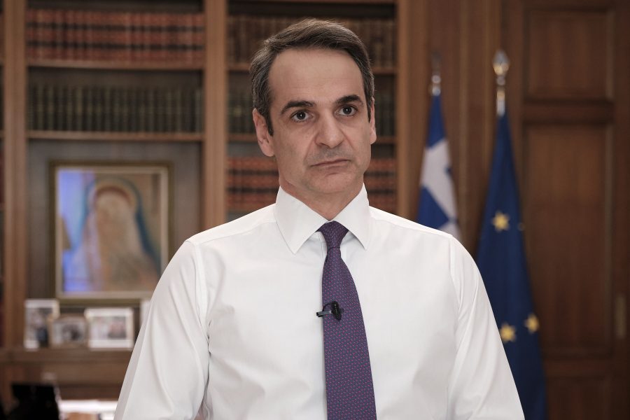 Κυρ. Μητσοτάκης: Γιορτάζουμε στο σπίτι με το βλέμμα στην αναγέννηση που έρχεται. Χρόνια πολλά σε όλες και σε όλους