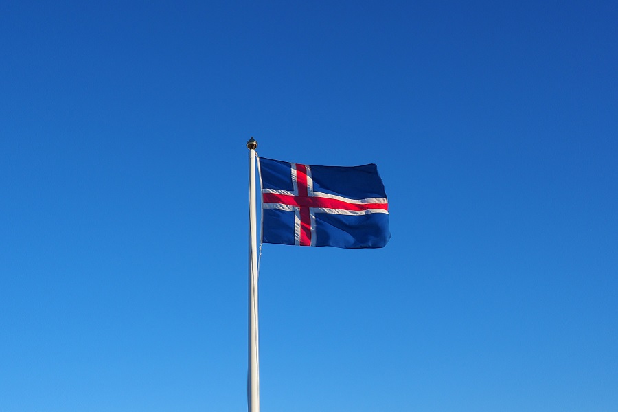 Η Ισλανδία γίνεται η πρώτη χώρα που κλείνει επ’ αόριστον την πρεσβεία της στη Μόσχα